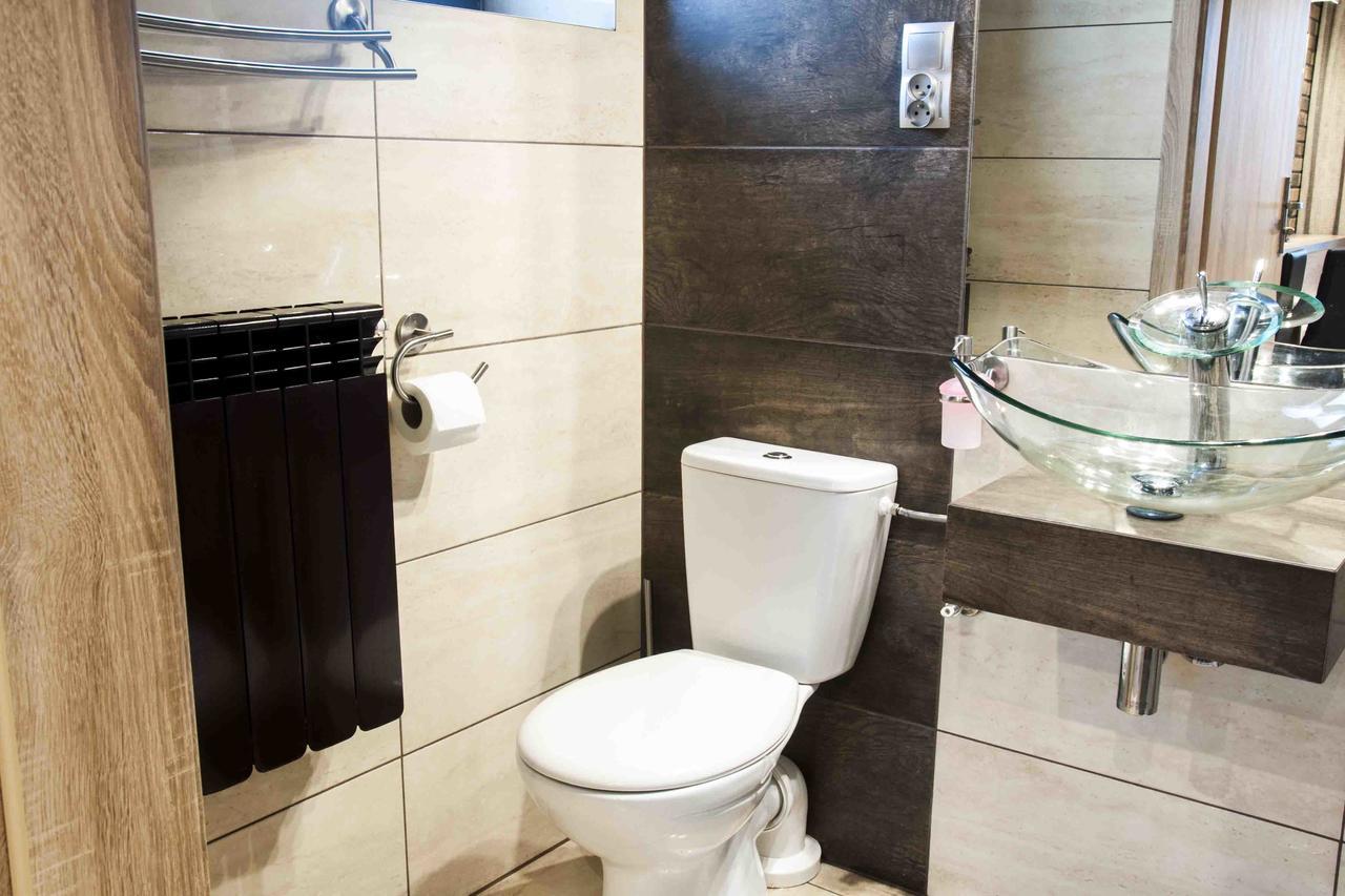Motel Podmiejski Pleszew 外观 照片